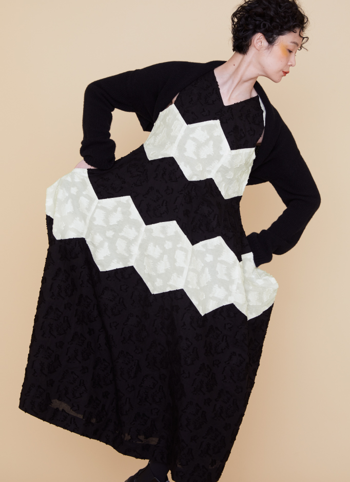 2019AW HEXAGON Honey Bee Culture