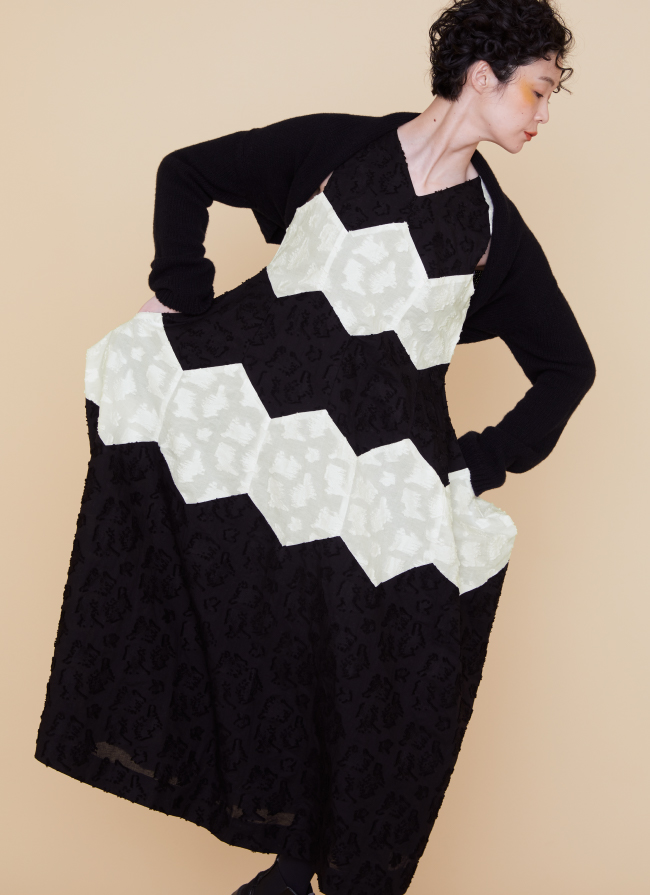 2019AW HEXAGON Honey Bee Culture